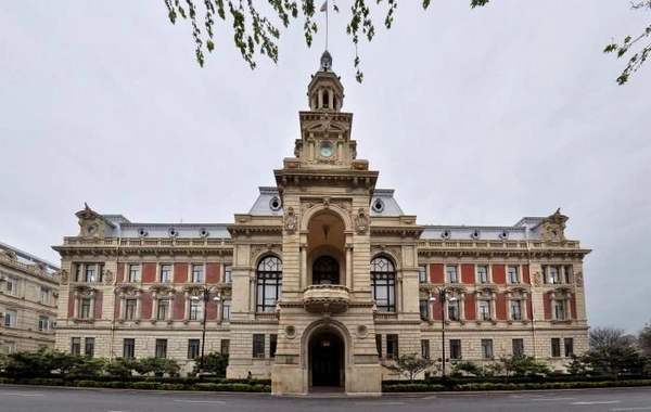 BŞİH: Yağışa görə təhlükəli vəziyyətdə olan bəzi yaşayış məkanlarının sakinləri müvəqqəti hotellərə yerləşdirilib