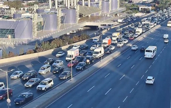 Bakının bir sıra yollarında tıxac müşahidə olunur