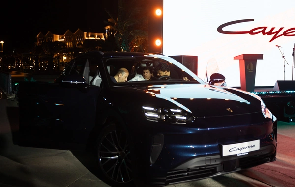 Yeni Porsche Cayenne Electric Azərbaycanda təqdim olundu