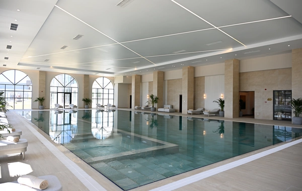 На берегу озера Иссык-Куль состоялось открытие отеля Baku Resort & Spa
