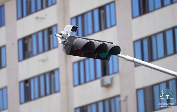 В Баку впервые установлены умные светофоры