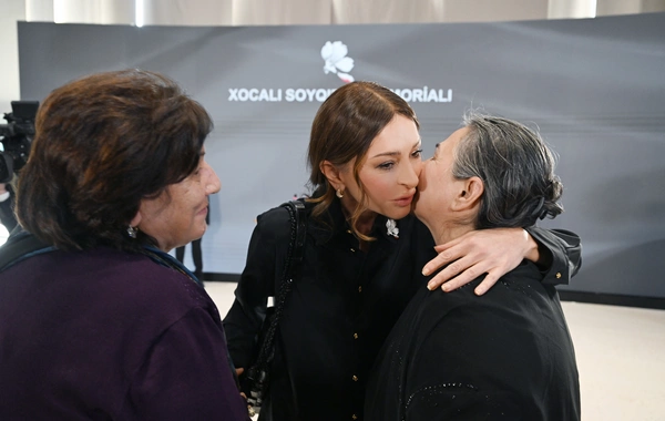 Prezident İlham Əliyev Xocalı Soyqırımı Memorialının açılışında iştirak edib