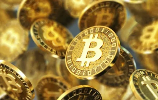 Биткоин упал ниже 80 тысяч долларов впервые с апреля