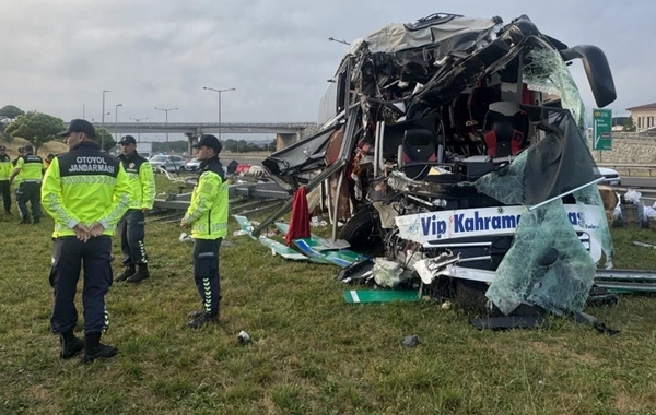 Türkiyədə avtobus qəzaya uğradı: 15 yaralı var