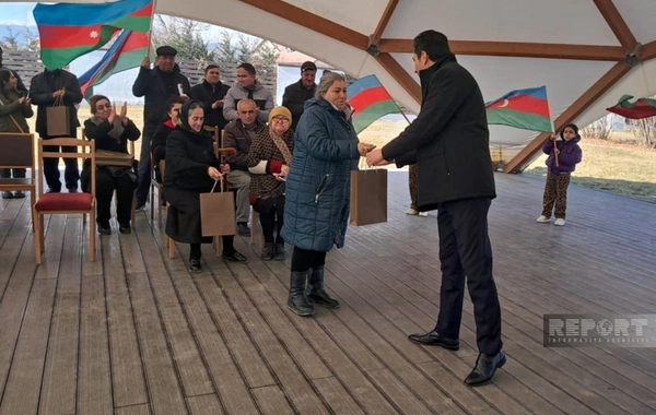 Переселившимся в Кяркиджахан, Ханъюрду и Тезебине семьям вручены ключи