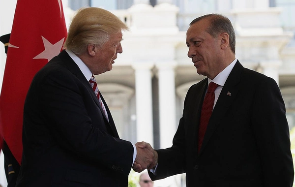 Tramp Ukrayna ilə bağlı tələblə Ərdoğana müraciət edib