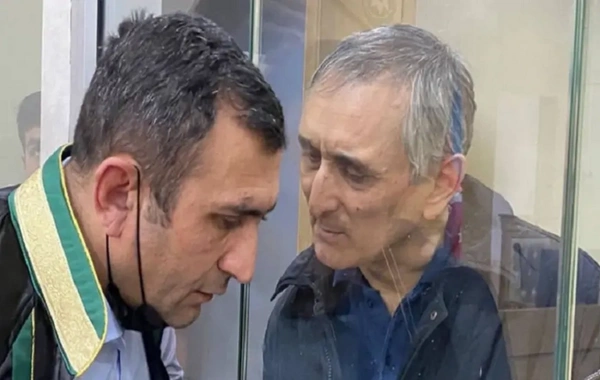 İlkin Süleymanovun vəkilinin saxlanılmasına səbəb olan hadisənin ANBAAN GÖRÜNTÜSÜ