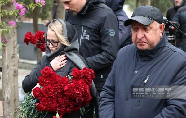 AZAL təyyarəsinin qəzaya uğramasının ildönümü ilə bağlı İkinci Fəxri xiyabanda məzarlar ziyarət edilib