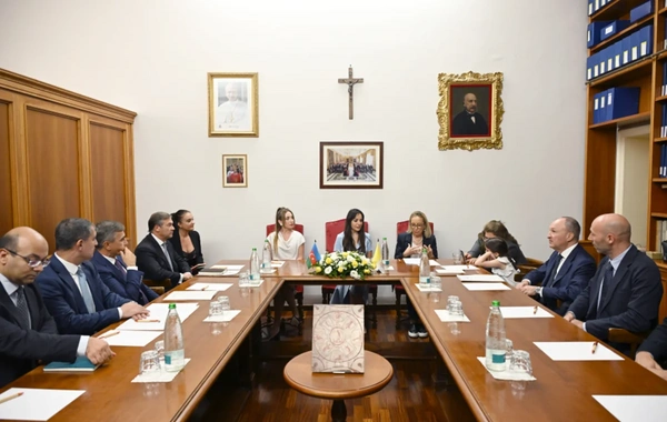 Romada Leyla Əliyeva ilə Müqəddəs Arxeologiya üzrə Pontifik Komissiyasının katibinin görüşü olub