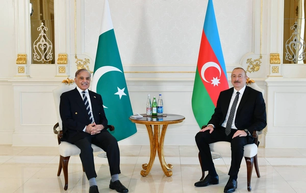 Şahbaz Şərif İlham Əliyevi Müstəqillik Günü münasibətilə təbrik edib