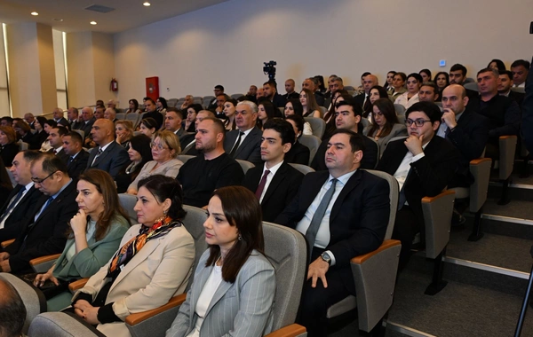 Bakıda "İqlim dəyişikliyi üzrə həmkarlar ittifaqlarının fəaliyyəti" mövzusunda konfrans keçirilib