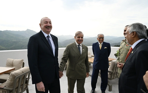 A meeting between Ilham Aliyev and Shehbaz Sharif was held in Lachin in an expanded format