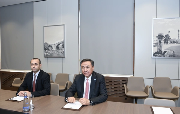 Ceyhun Bayramov TDT baş katibini qəbul edib