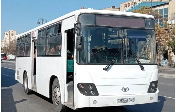 Anar Rzayev: Bakıda təxminən 1000 sərnişin avtobusu yenilənməlidir