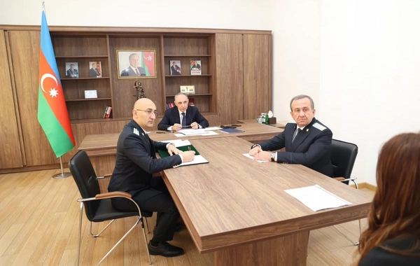Kamran Əliyev Səbail rayonunda vətəndaşları qəbul edib