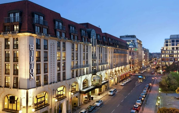 Hilton hotelinin yaxınlığında insident baş verib