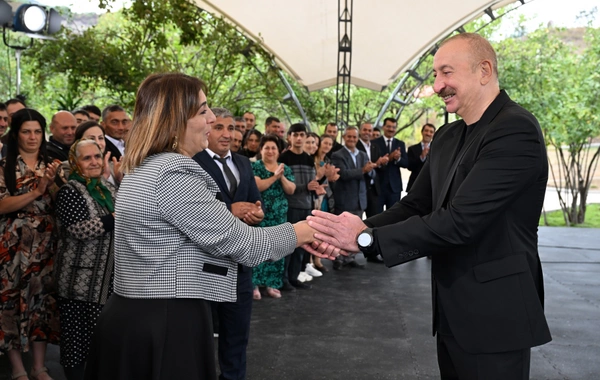 Prezident İlham Əliyev Xocalının Badara, Daşbulaq, Seyidbəyli və Şuşakənd kəndlərinin sakinləri ilə görüşüb