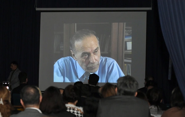 Bakıda Ümummilli Lider Heydər Əliyevin xatirə gecəsi keçirilib