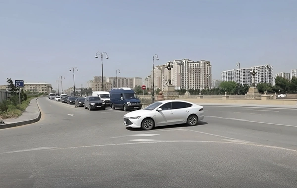 Hərəkətin təşkili faciəyə səbəb ola bilər: Təhlükə yaradan kəsişmə