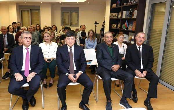 Fuad Muradov Yunanıstandakı azərbaycanlılarla diaspor fəaliyyətinin yol xəritəsini müzakirə edib