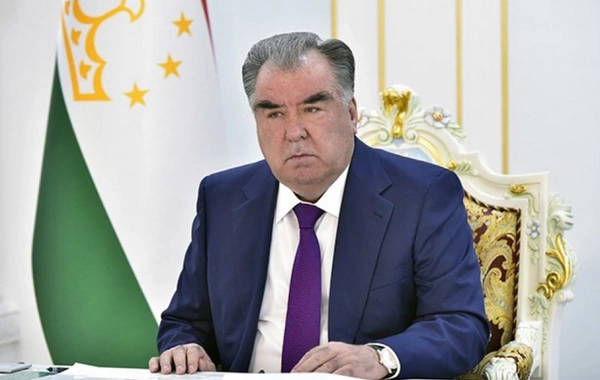 Эмомали Рахмон поздравил Ильхама Алиева со вступлением в Консультативную встречу глав государств ЦА