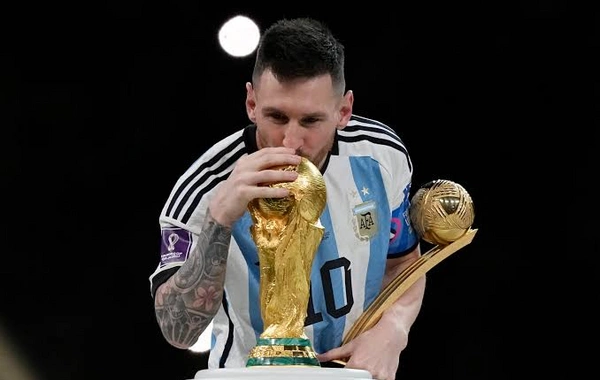 Lionel Messi Argentina millisində karyerasını başa vurdu