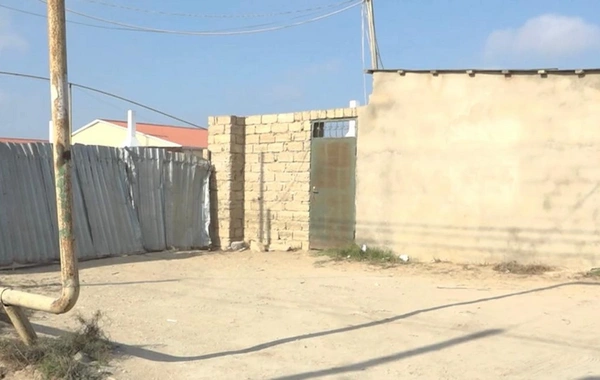 Abşeronda məşhur bağ massivinin sakinlərindən toyuq fermasından ŞİKAYƏT