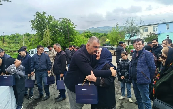 Qırmızı Bazar qəsəbəsinə çatan növbəti 16 ailəyə mənzillərin açarları təqdim olunub