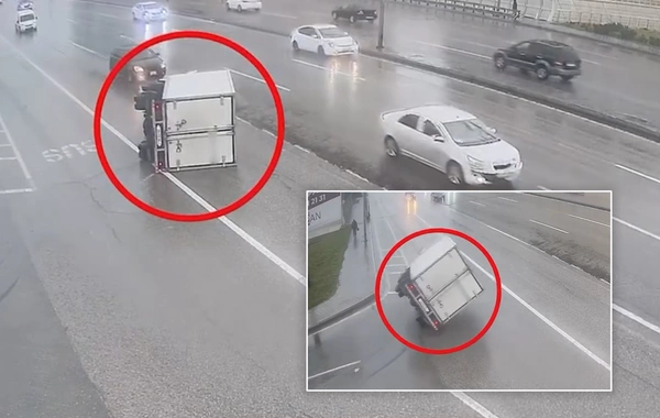 Yağışlı paytaxtda qəzalar