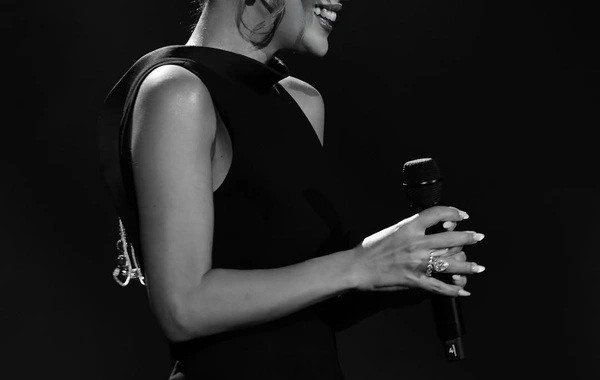 Röya Ayxanın 25 illik səhnə fəaliyyətinə həsr olunan KONSERTDƏN GÖRÜNTÜLƏR Röya Ayxanın 25 illik səhnə fəaliyyətinə həsr olunan KONSERTDƏN GÖRÜNTÜLƏR