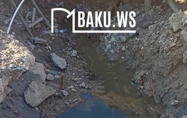 Küçədə qazılan iri quyu təhlükə yaratdı - ADSEA-dan açıqlama
