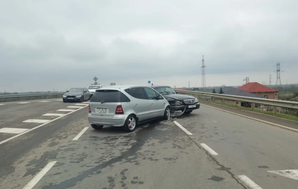 Lənkəranda avtomobillər toqquşub, beş nəfər xəsarət alıb