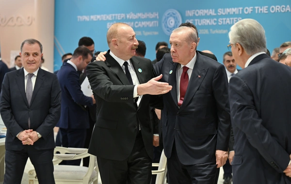 İlham Əliyev Türküstanda TDT-nin qeyri-rəsmi Zirvə görüşündə iştirak edib