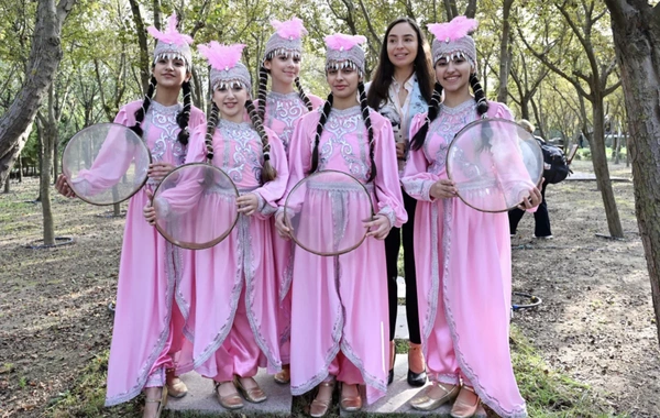 ADA Məktəbində xeyriyyə məqsədli ənənəvi Payız festivalı – "Məhsul bayramı" təşkil edilib