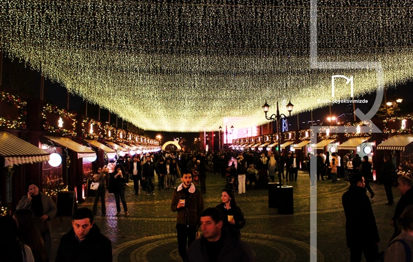 Dənizkənarı Bulvar Yeni İlə xüsusi hazırlaşıb - Bu dəfə Buz Meydançası da olacaq