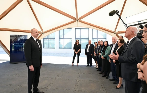Prezident və birinci xanım Cəbrayıl rayonunun Şükürbəyli kəndinə köçən sakinlərlə görüşüblər