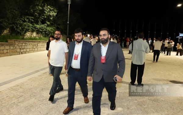 IV Şuşa Qlobal Media Forumunun iştirakçıları Qarabağ küçəsi ilə tanış olublar