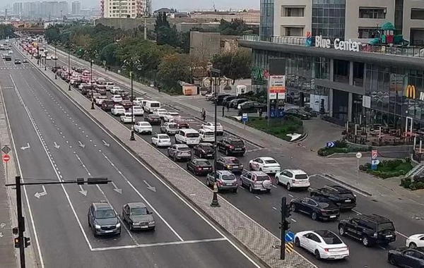 Paytaxtda sıxlıq olan küçələrin SİYAHISI