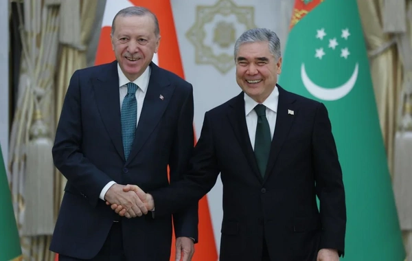 Ərdoğan və Berdiməhəmmədov ikitərəfli əlaqələri müzakirə ediblər