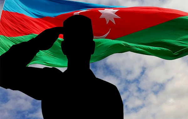 Şəhid olmuş bir qrup hərbi qulluqçu və mülki işçi ölümündən sonra təltif olunub