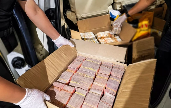 İstirahətə gedirik deyən ər-arvadın avtomobilindən 36 milyon tapıldı