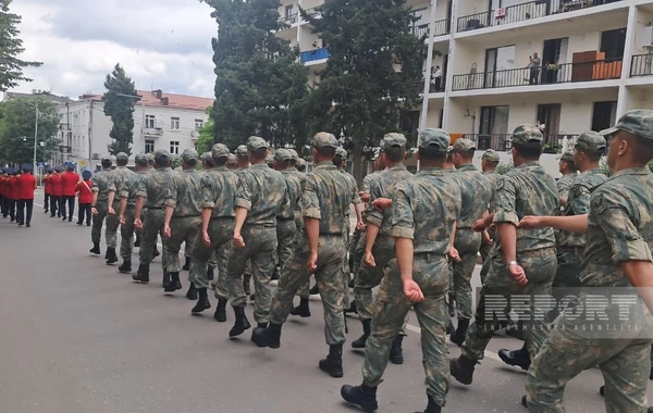 Xankəndi şəhərində hərbçilərin yürüşü başa çatıb