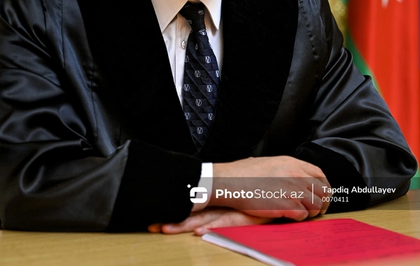 EMV Dent klinikasında dələduzluq: Həkim pasiyentin 151 min manat pulunu ələ keçirdi