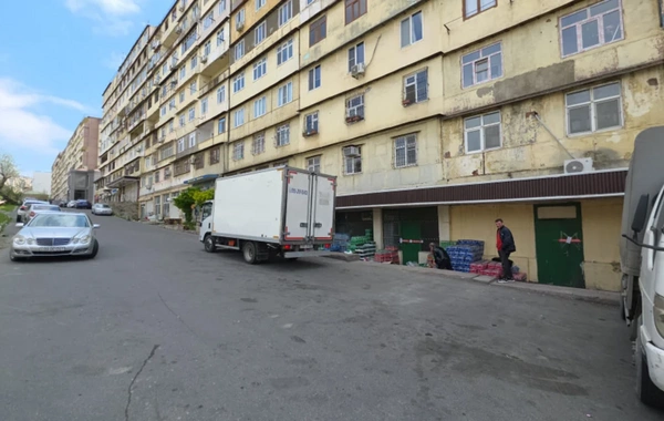 Bakıda yanğın təhlükəsizliyi pozulan topdansatış mağazası bağlandı