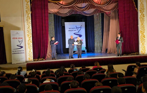 Bakı Uşaq və Gənclər Teatrı yeni  layihəyə start verib.