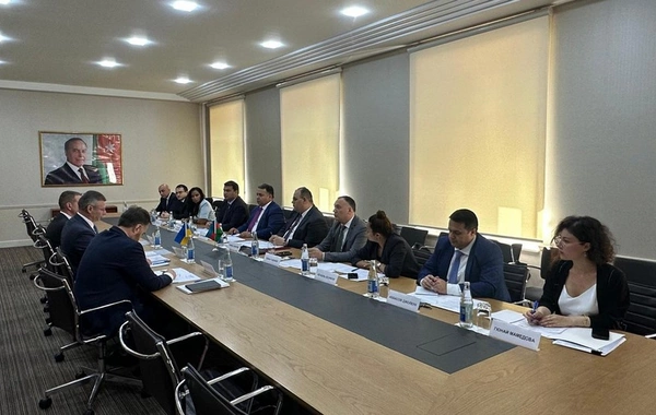 Azərbaycanla Ukrayna arasında konsulluq məsləhətləşmələri aparılıb, protokol imzalanıb