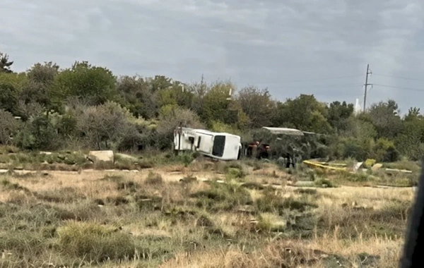 Qaradağda dəhşətli qəza: Əsgərləri daşıyan avtobus aşdı