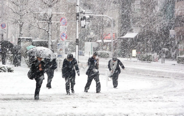 Завтра в Баку ожидается снег, ночью до -5°C