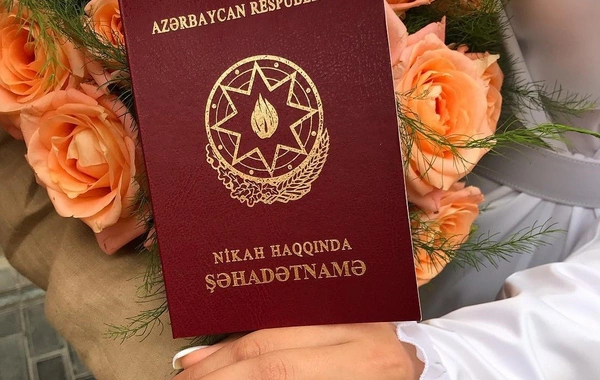 Boşandığı şəxslə təkrar nikaha girənlərin sayı AZALIB