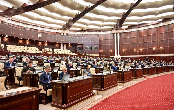 Bir sıra generalların vəzifədə olması üçün yaş senzinin ləğvi ilə bağlı qanuna dəyişiklik qüvvəyə minib